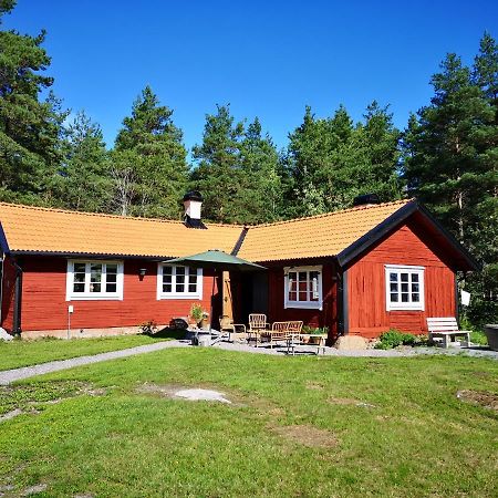 Smedjan cottage Enköping Exteriör bild